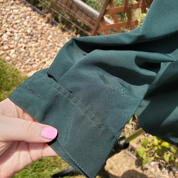 Worthington Women's Petite Green Button-Up Blouse Size 6P EUC - Picture 6 of 11